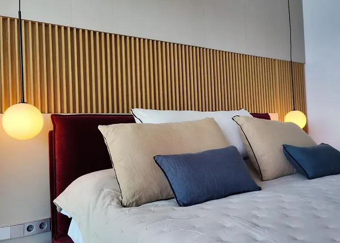 Sunset Cliffs Modern *