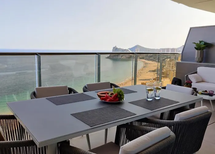 Sunset Cliffs Modern Μπένιντορμ